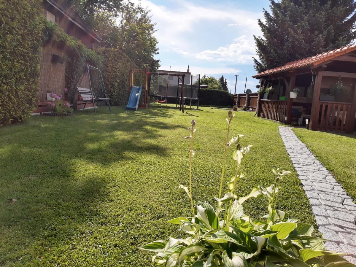 Privat Maria Lägenhet Liptovský Ján Exteriör bild